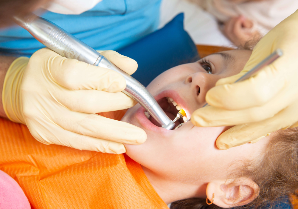 <a href="https://extrodent-centr.ru/detskaya-stomatologiya/germatizaciya-fissur/">Герметизация фиссур у детей</a></p>